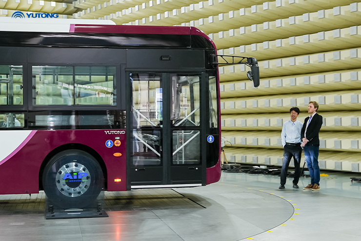 Europæiske journalister udforsker industri-transformerende innovation på verdens bedste EV-laboratorium