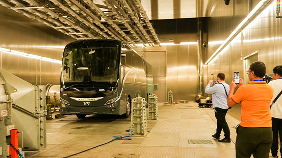 Europæiske journalister udforsker industri-transformerende innovation på verdens bedste EV-laboratorium