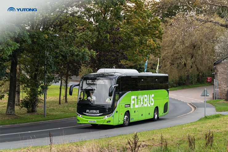 Den 2.000. Yutong i Storbritannien er en FlixBus GT12 til Første Bus i Vestengland