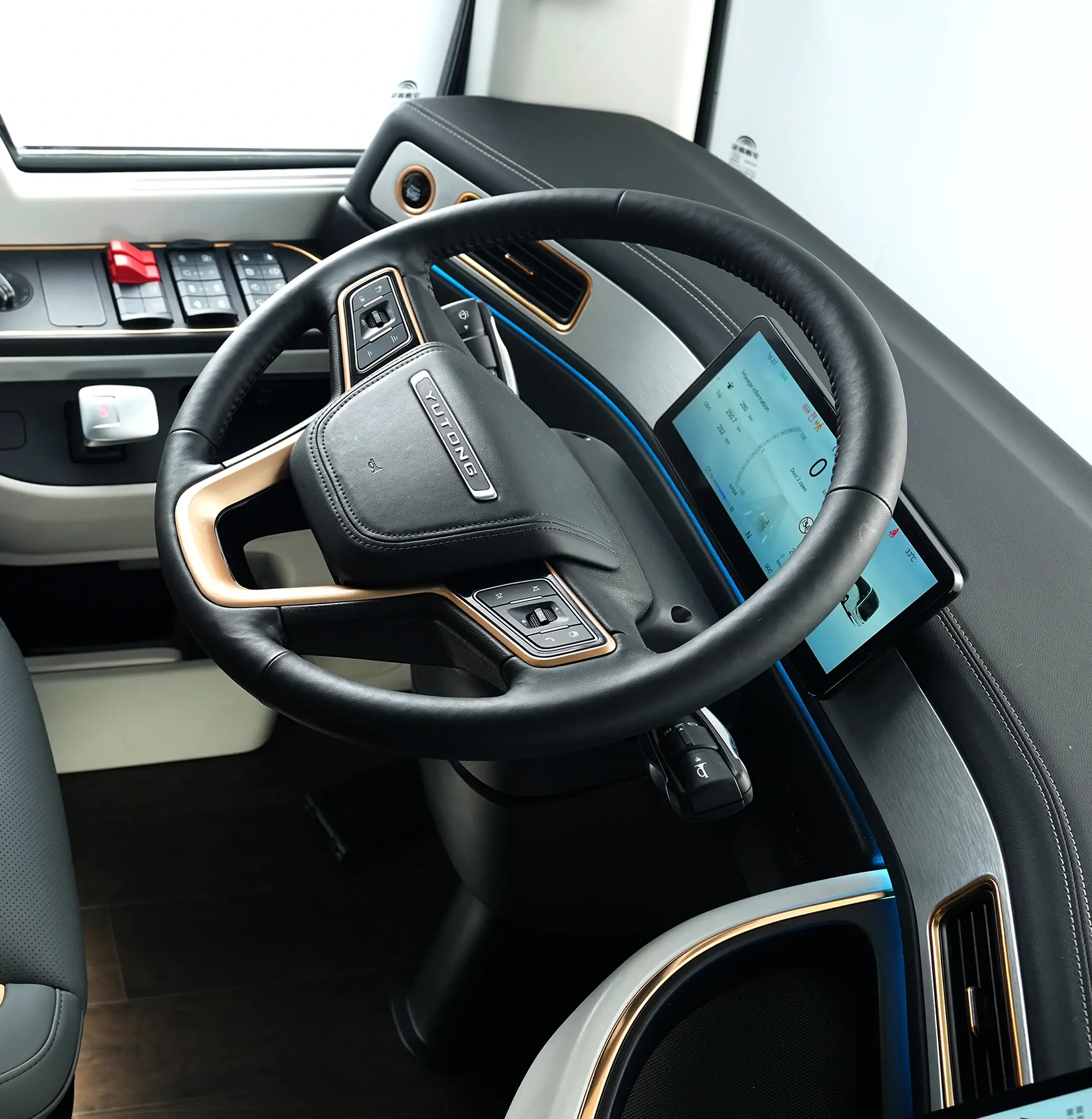 T15E